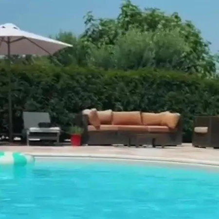 Gorgeous In Pons La Calm Casa vacanze