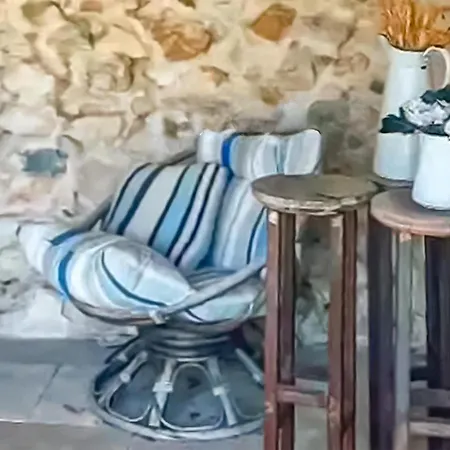 Casa vacanze Gorgeous In Pons La Calm *